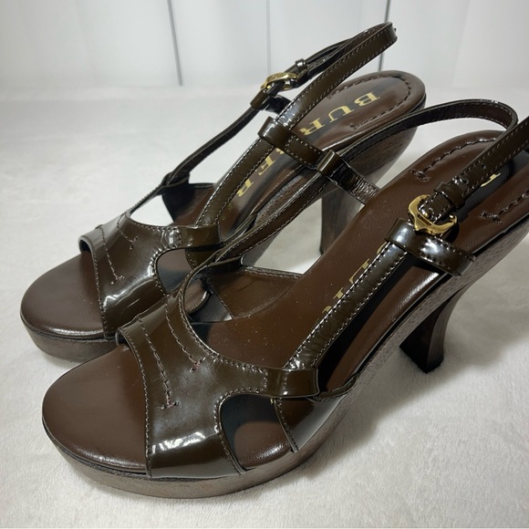 Burberry Strap on Heels - Picture 7 of 11